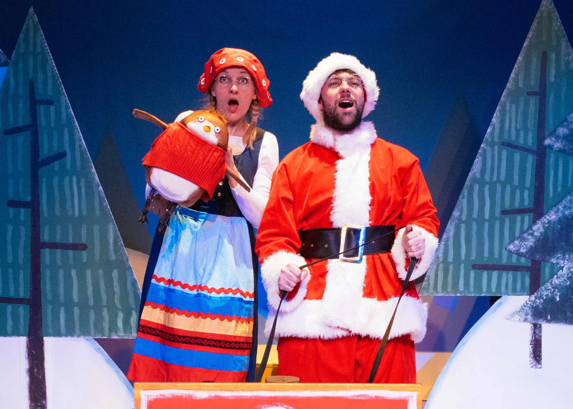 Little Robin Red Vest, Rachel Baynton - Set and Costume Designer, Filskit Theatre Company and Victoria Briggs, UK Tour